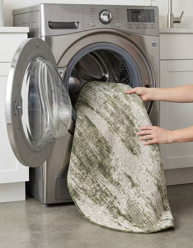 Detail image of 4' x 4'  Washable Modern Indoor / Outdoor Round Rug