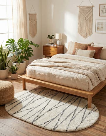 White Serenity Shag Oval Rug