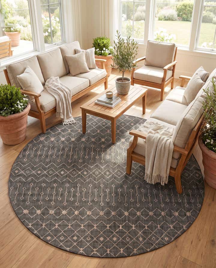 10' 8 x 10' 8 Easy-Clean Trellis Indoor / Outdoor Round Rug
