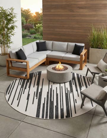 12' x 12' Easy-Clean Modern Indoor / Outdoor Round Rug