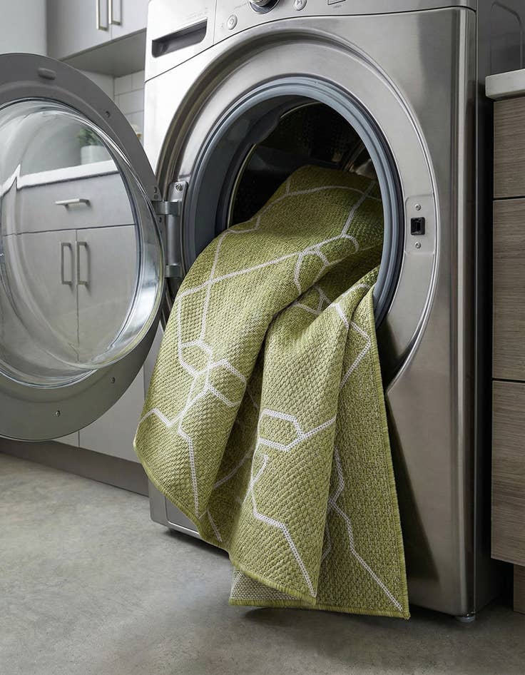 Detail image of  5' 3 x 8'  Washable Lattice Indoor / Outdoor Rug