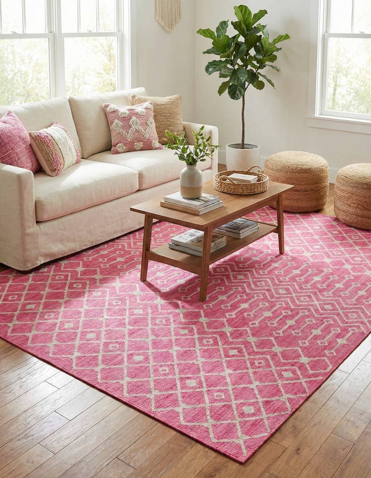 Detail image of 7' 10 x 11'  Washable Trellis Indoor / Outdoor Rug