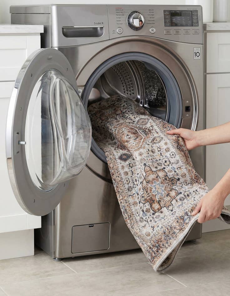 Detail image of 2' x 6'  Washable Yara Runner Rug