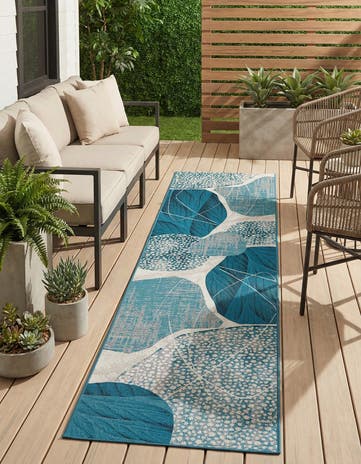 2' 7 x 10' Easy-Clean Modern Indoor / Outdoor Runner Rug