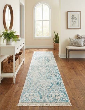 2' 7 x 10' Modern Classical Runner Rug