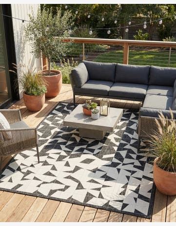 7' 10 x 10' Easy-Clean Modern Indoor / Outdoor Rug