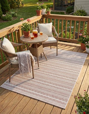 4' x 6' Easy-Clean Ribbon Indoor / Outdoor Rug