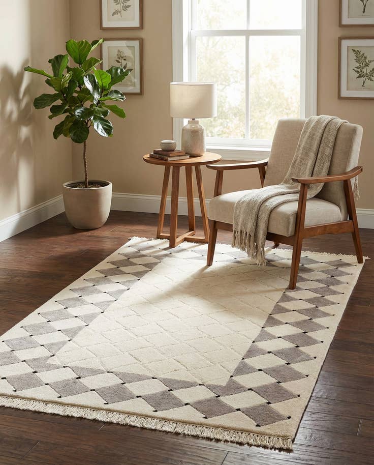 Detail image of 2' 11 x 5' 1 Hand Knotted Darya Wool Rug