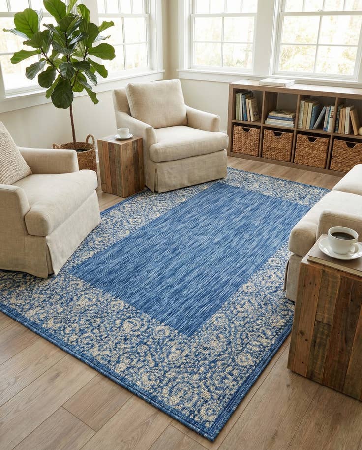 Detail image of 4' x 6' Easy-Clean Border Indoor / Outdoor Rug