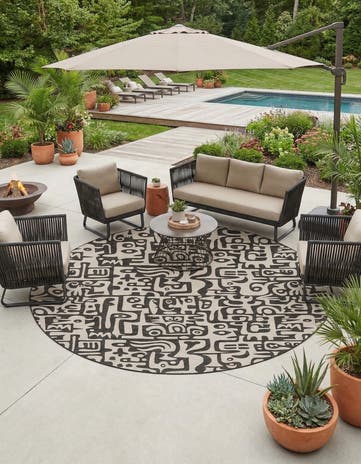 Black and White Easy-Clean Modern Indoor / Outdoor Round Rug