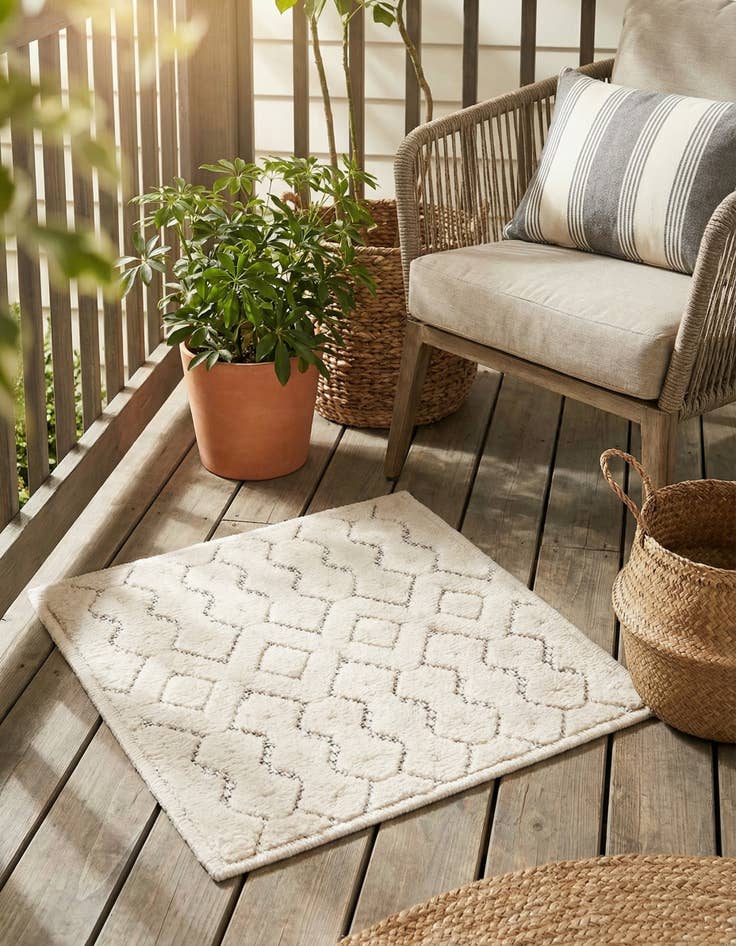 Detail image of 1' 4 x 1' 4  Washable Trellis Textured Indoor / Outdoor Sample Rug