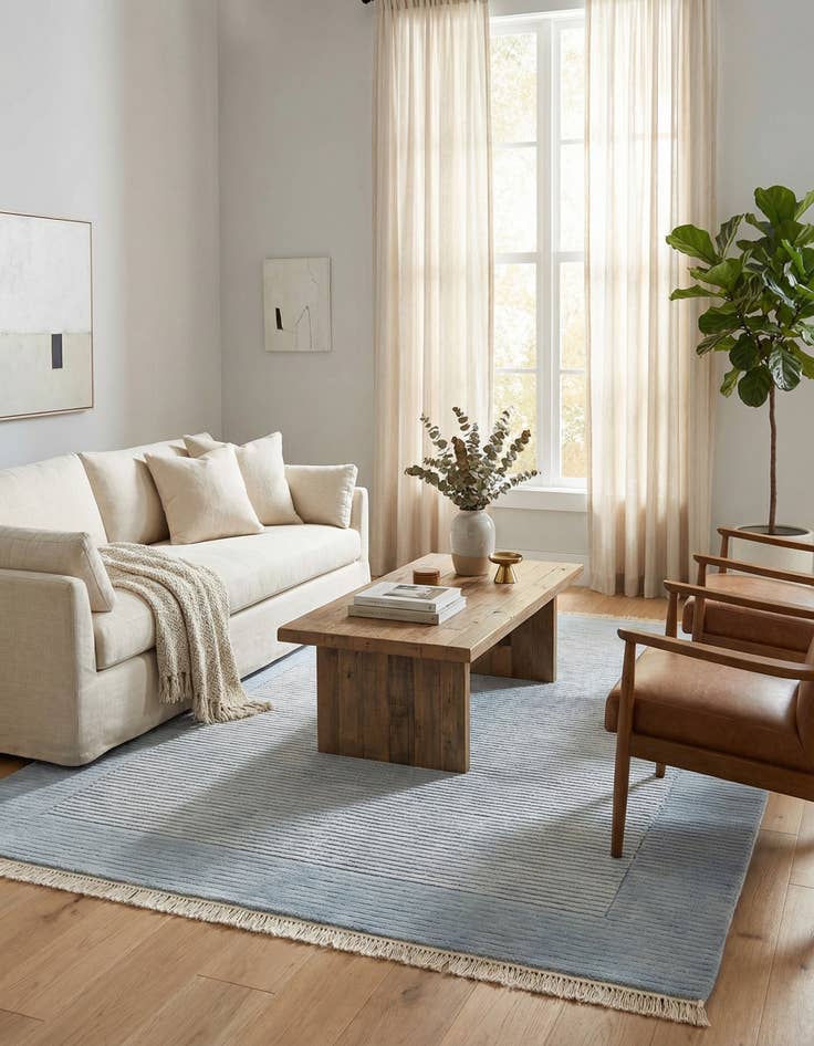 Detail image of 4' 11 x 6' 4  Hand Knotted Darya Wool Rug