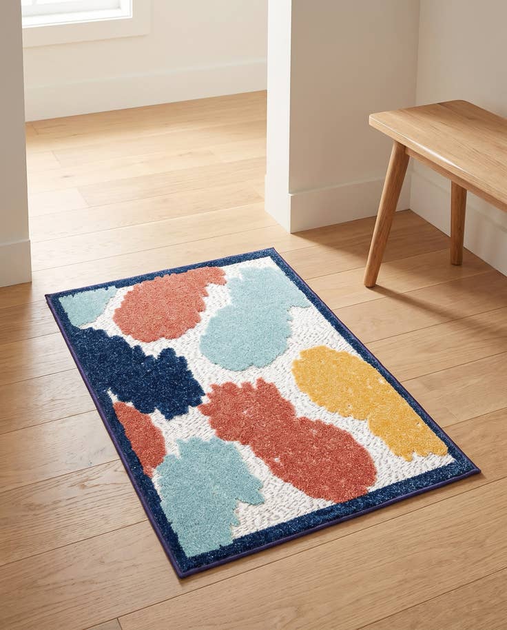 Detail image of 2' x 3' Easy-Clean Belize Indoor / Outdoor Rug
