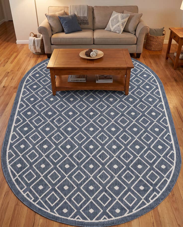 Detail image of 5' 3 x 8' Easy-Clean Trellis Indoor / Outdoor Oval Rug