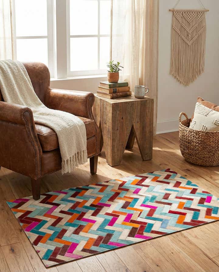 2' 1 x 3' Cowhide Rug
