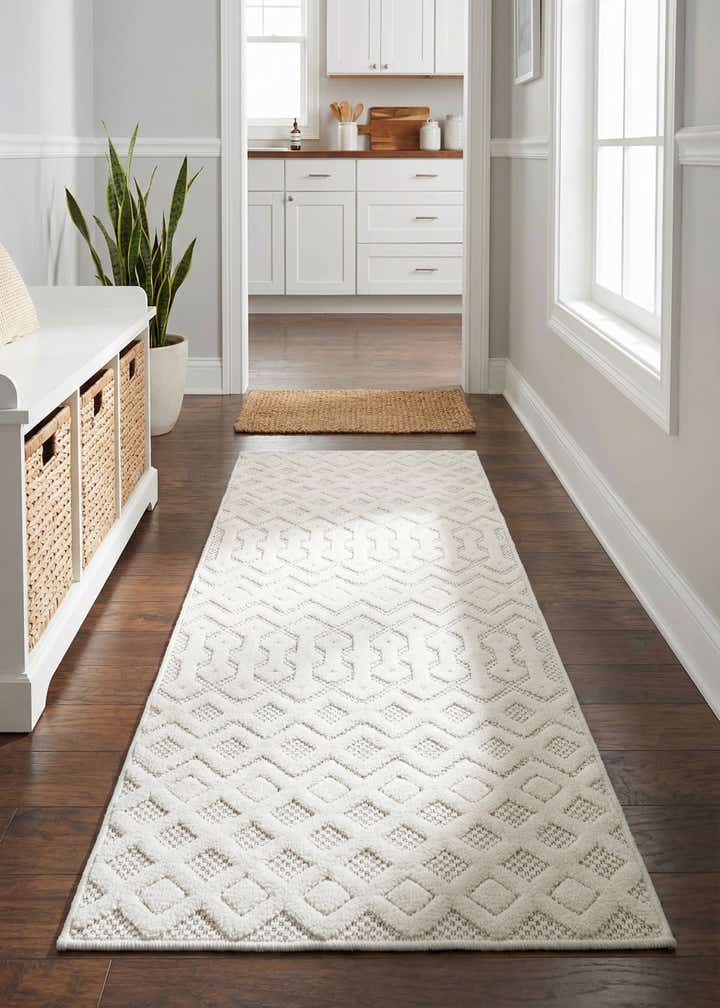 2' x 6' Easy-Clean Trellis Textured Indoor / Outdoor Runner Rug