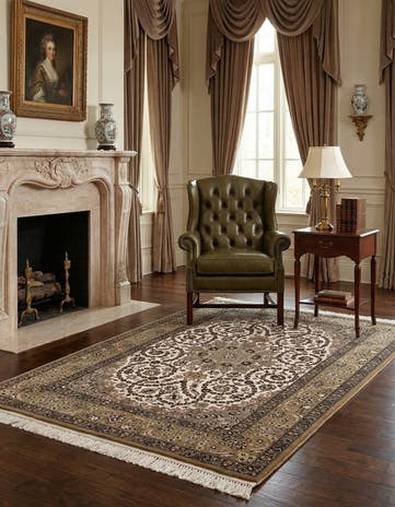 3' 6 x 5' 9 Isfahan Rug