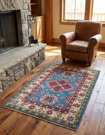 2' 7 x 4' Hand Knotted Kazak Rug
