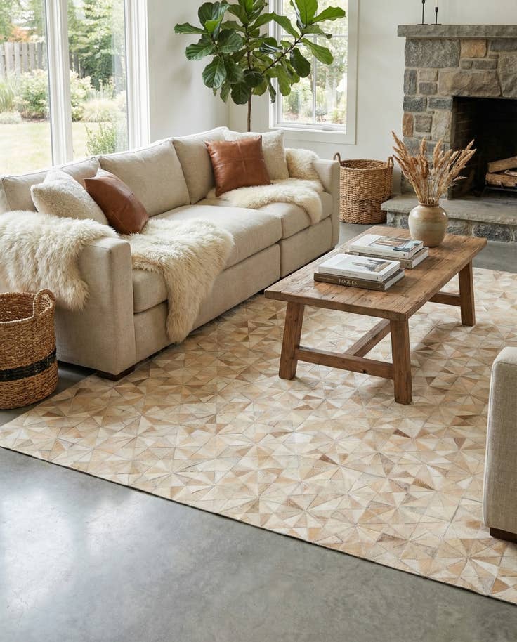 Detail image of 5' 9 x 7' 11 Cowhide - Patchwork Rug