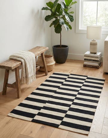2' 8 x 3' 10 Hand Woven Kilim Modern Wool Rug
