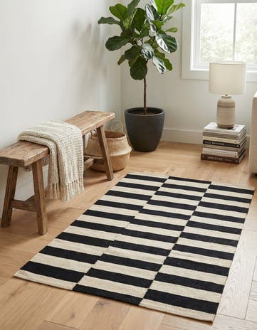 2' 8 x 3' 10 Hand Woven Kilim Modern Wool Rug