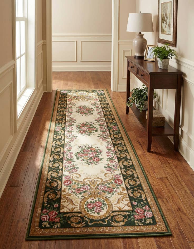 Detail image of 2' 7 x 10'  Washable Traditional Indoor / Outdoor Runner Rug