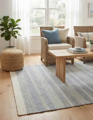 4' 1 x 6' 1 Hand Woven Lariat Rug