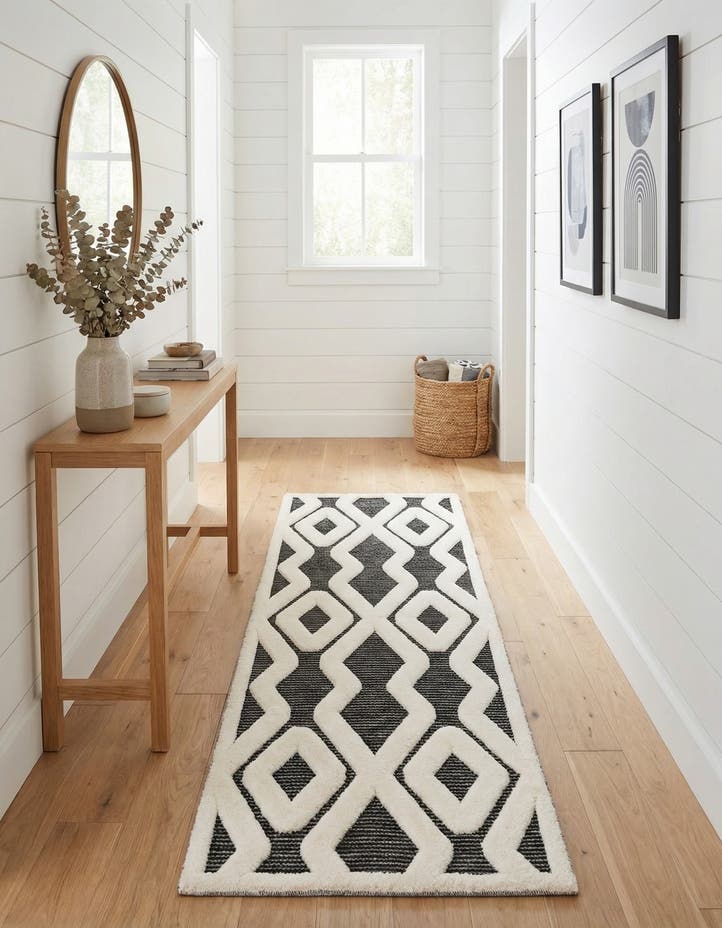 2' 7 x 8' Prismatic Runner Rug