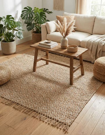 4' 1 x 6' 1 Hand Woven Braided Jute Rug