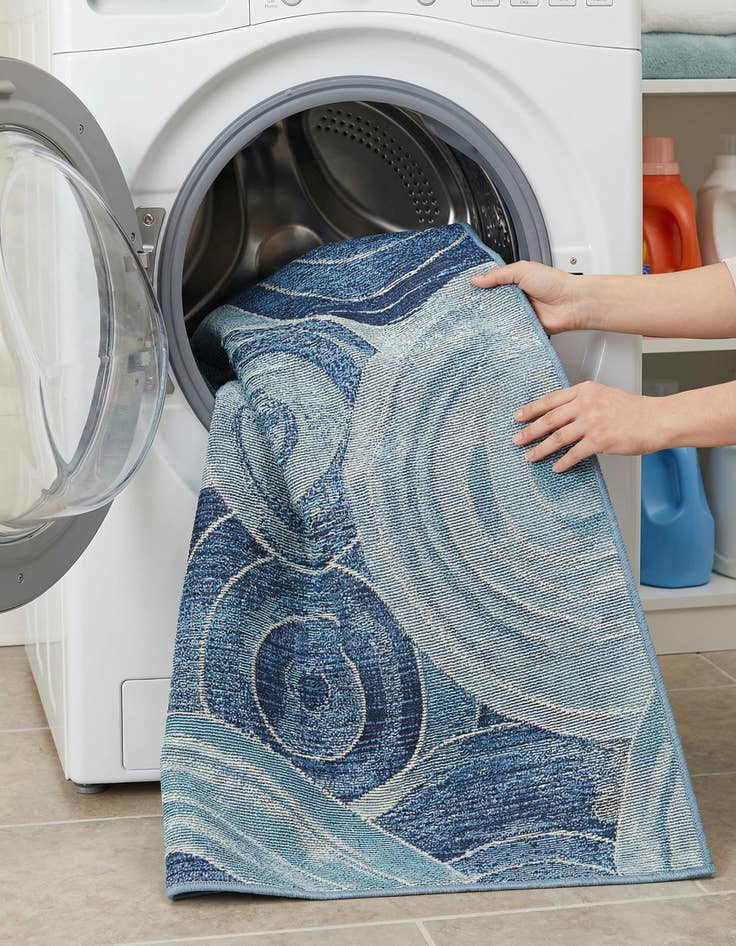 Detail image of 2' 2 x 3'  Washable Modern Indoor / Outdoor Rug