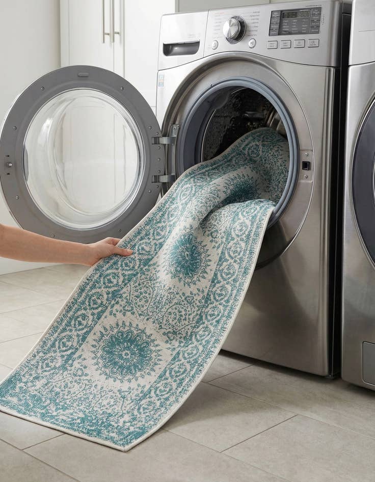 Detail image of  2' 7 x 12'  Washable Traditional Indoor / Outdoor Runner Rug