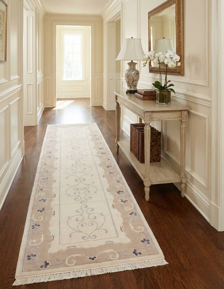 Detail image of 2' 8 x 10'  Hand Knotted Darya Wool Runner Rug