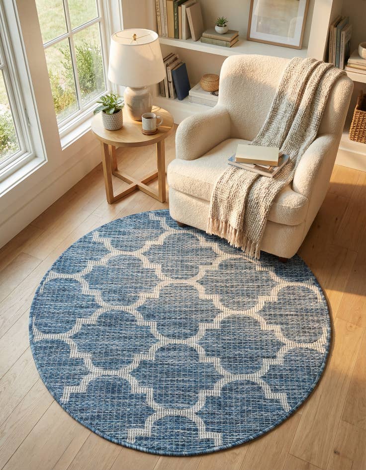 Detail image of 3' x 3'  Washable Trellis Indoor / Outdoor Round Rug