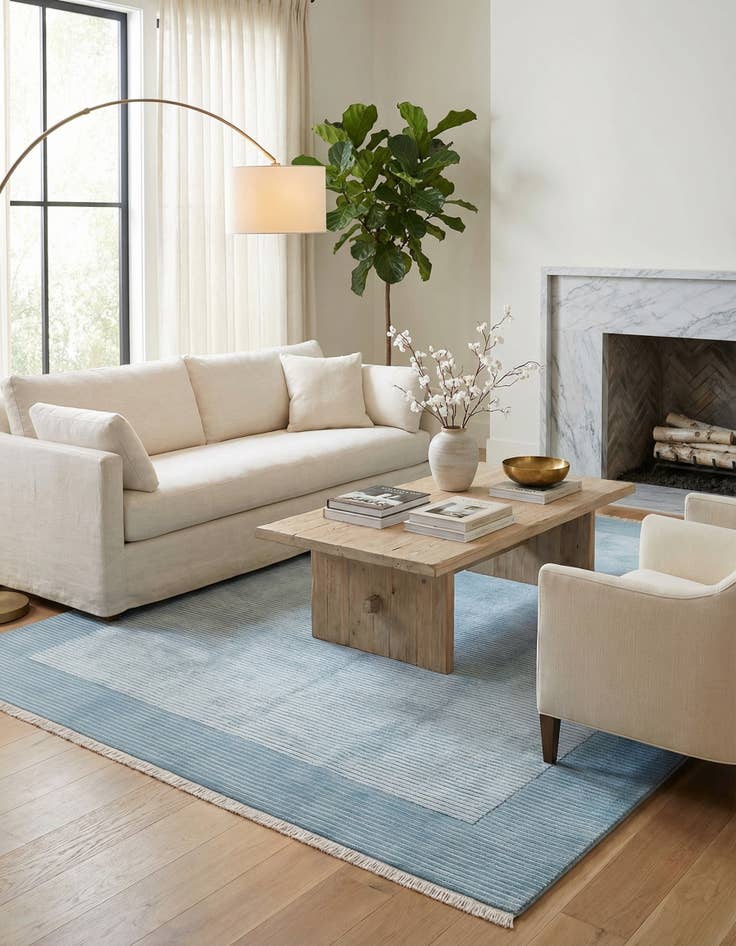 Detail image of 6' 7 x 9' 9  Hand Knotted Darya Wool Rug