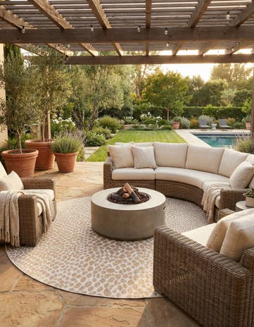 Dark Beige Easy-Clean Jill Zarin Cape Town Indoor / Outdoor Round Rug