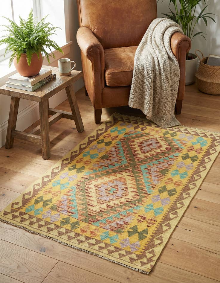 Detail image of 3' 2 x 5' 2  Hand Woven Kilim Maymana Wool Rug