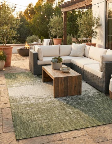 6' x 9' Easy-Clean Modern Indoor / Outdoor Rug