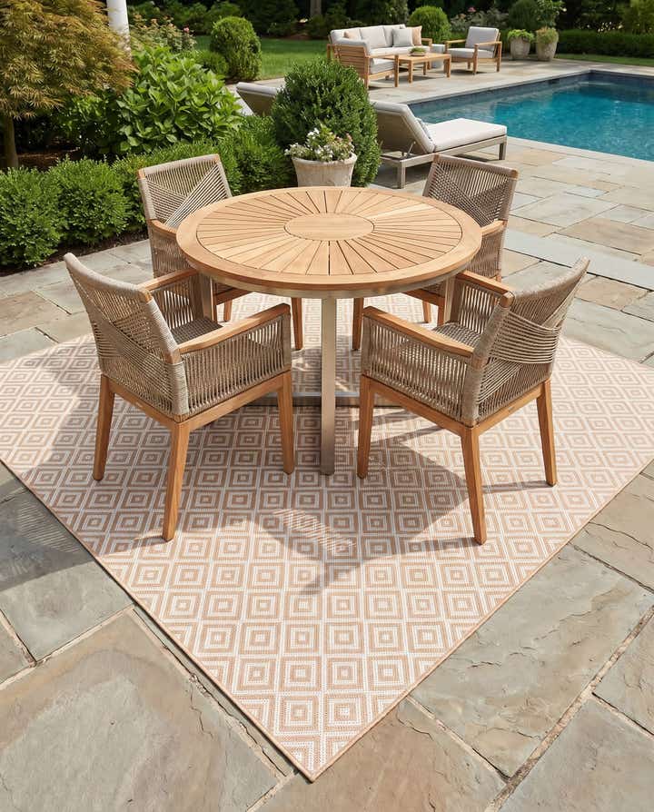7' 10 x 7' 10 Easy-Clean Jill Zarin Costa Rica Indoor / Outdoor Square Rug