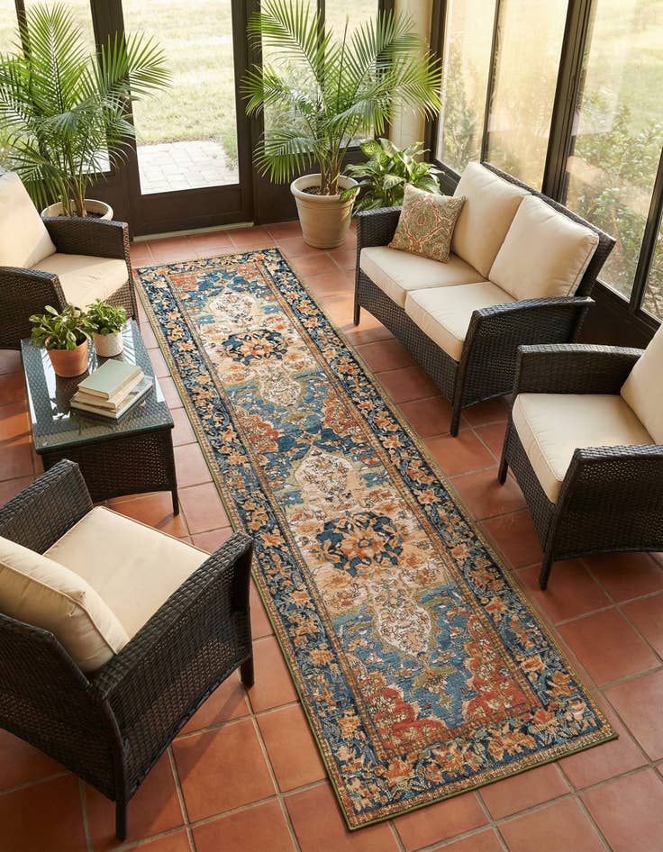 Detail image of 2' 7 x 10'  Washable Traditional Indoor / Outdoor Runner Rug