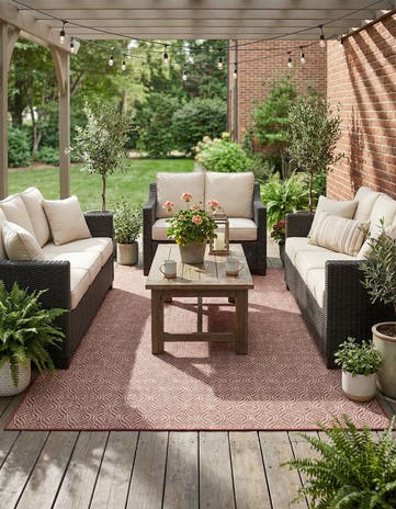 7' x 10' Easy-Clean Lattice Indoor / Outdoor Rug