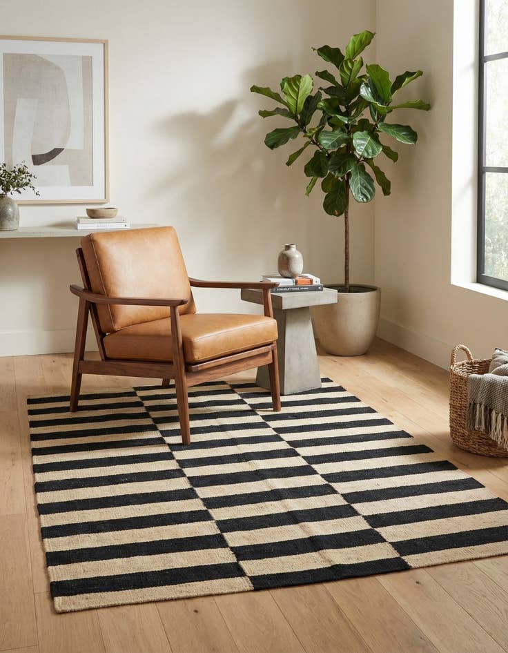 Detail image of 3' 4 x 5' 2  Hand Woven Kilim Modern Wool Rug