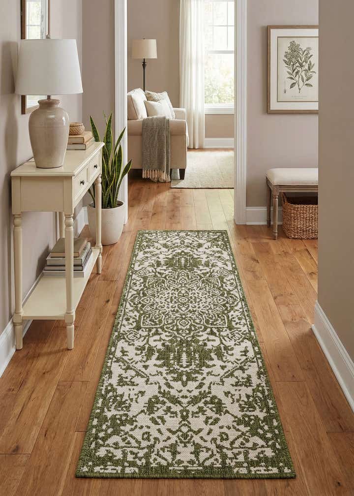 2' x 6' Easy-Clean Jill Zarin Dubai Indoor / Outdoor Runner Rug