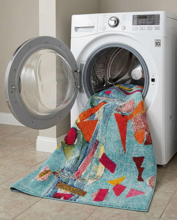 5' 3 x 8' Washable Vivid Rug