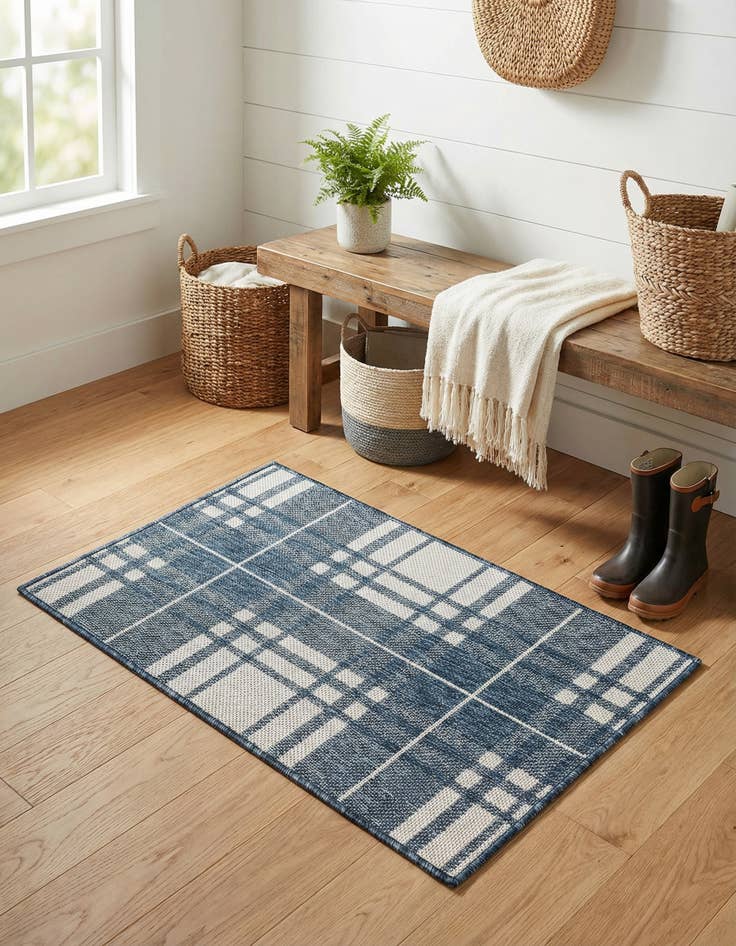 Detail image of  2' x 3'  Washable Checkered Indoor / Outdoor Rug