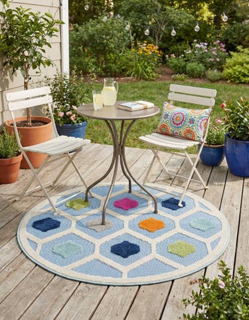 3' 3 x 3' 3 Easy-Clean Aruba Indoor / Outdoor Round Rug