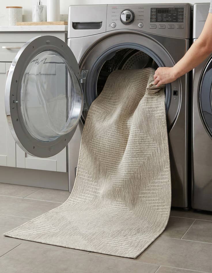 Detail image of 3' 3 x 14'  Washable Modern Indoor / Outdoor Runner Rug