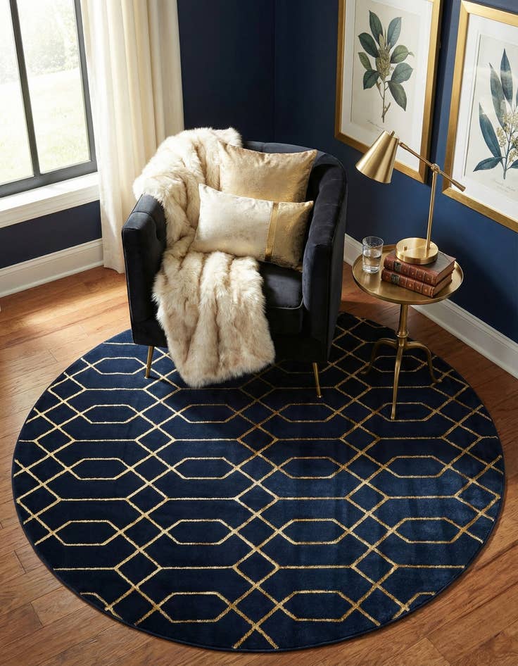 Detail image of 7' 10 x 7' 10  Marilyn Monroe™ Glam Trellis Round Rug