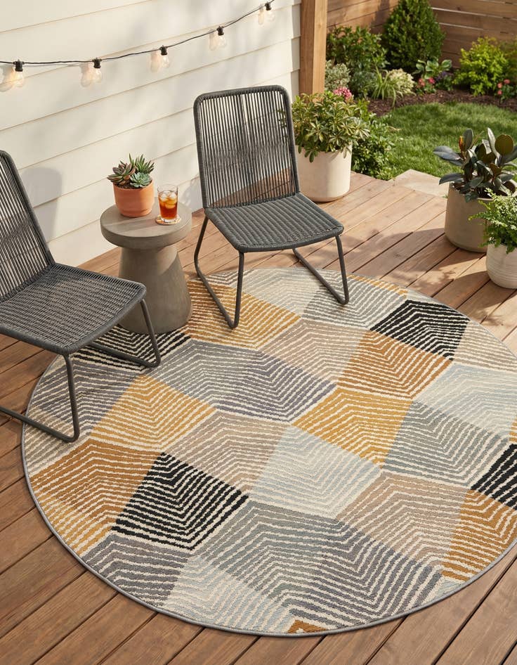 Detail image of 5' x 5'  Washable Modern Indoor / Outdoor Round Rug