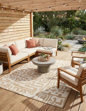 7' 10 x 10' Easy-Clean Modern Indoor / Outdoor Rug