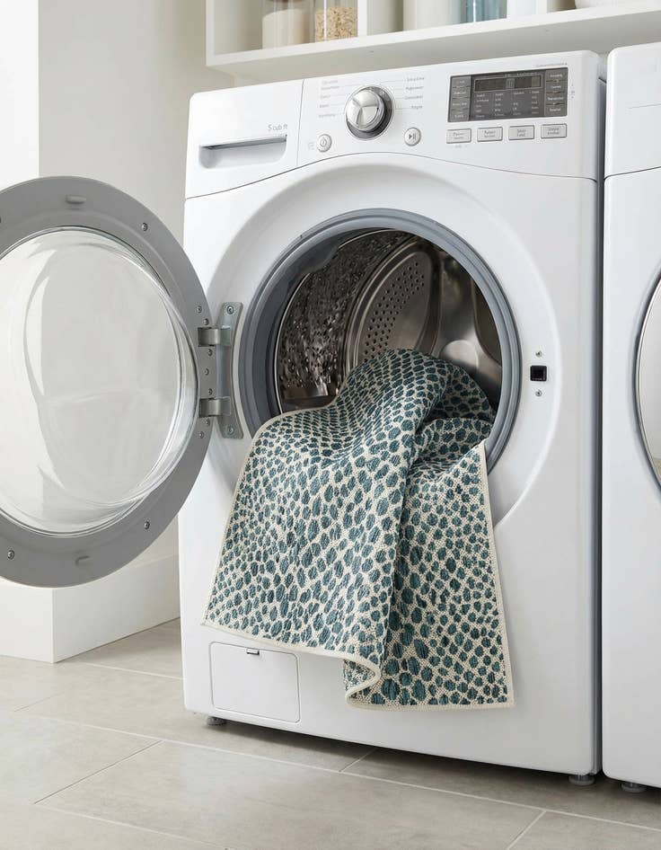 Detail image of 2' x 6'  Washable Jill Zarin Cape Town Indoor / Outdoor Runner Rug